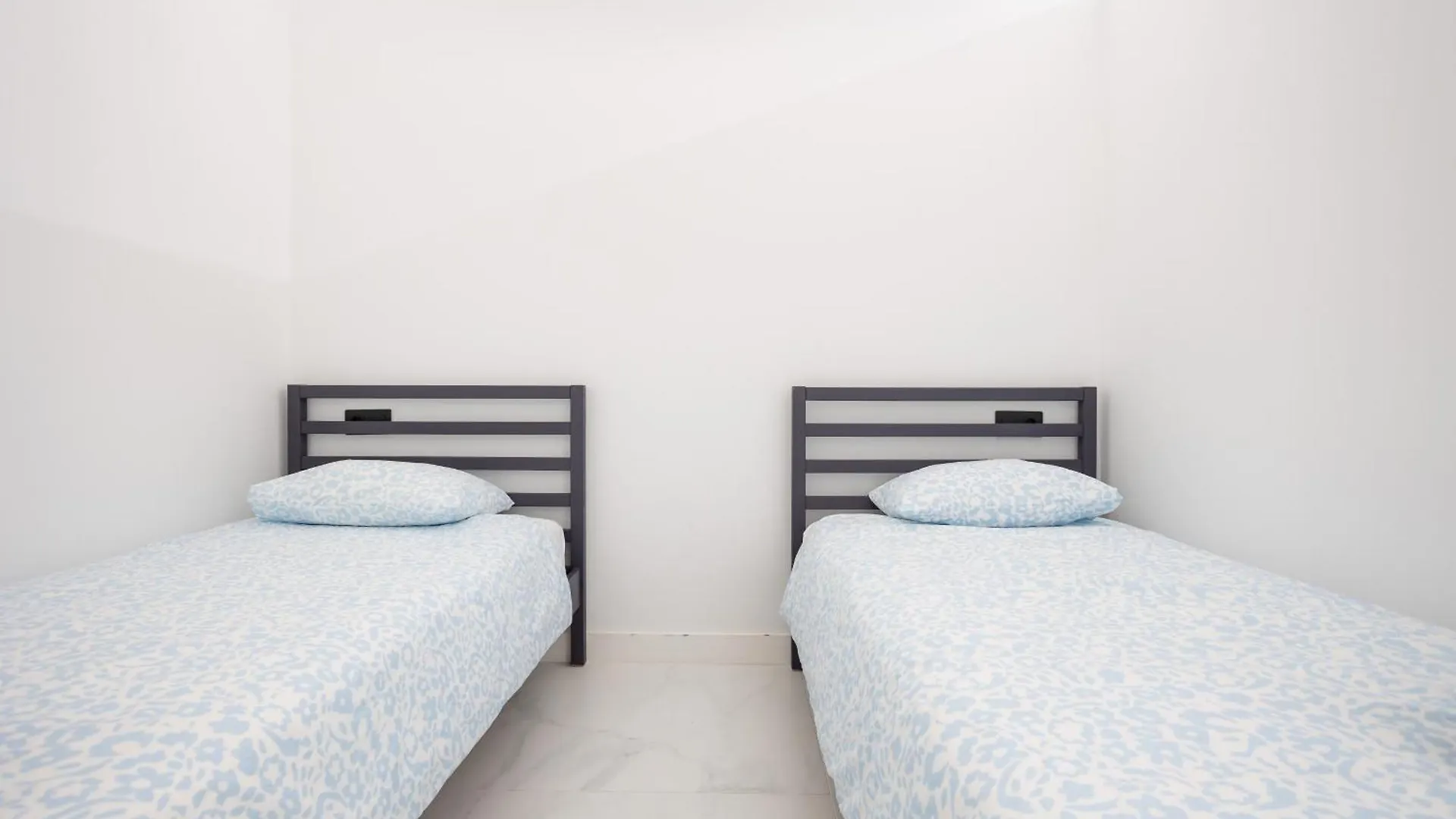 Apartament Orlando Sunny Home Beach Costa Adeje Beach By Lovetenerife Hiszpania
